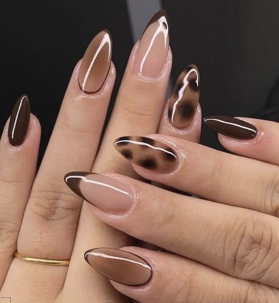 AVSAR Tortoise Mocha – Mixed Design Press-On Nails